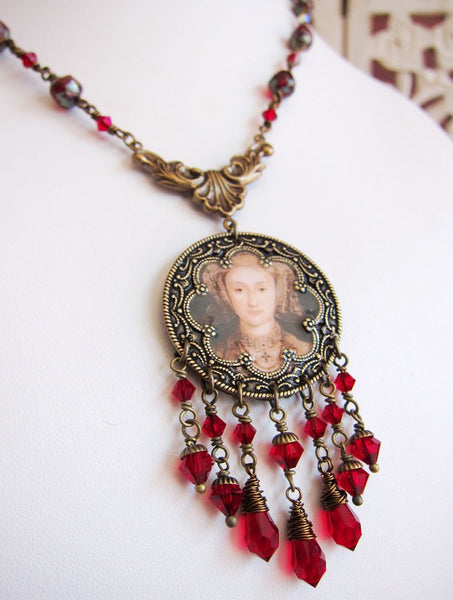 ANNE OF CLEVES Tudor Medallion Necklace